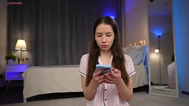 Snapshot of Amely_Young chatting on November 2025 02:17:02 AM Amely Young online show from November 2025 02:17:02 AM