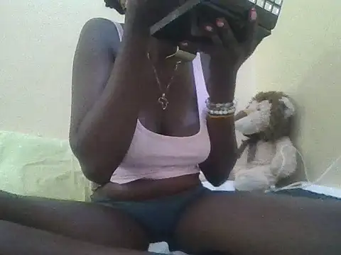 Pretty ellahh online show from February 2025 12:48:02 PM