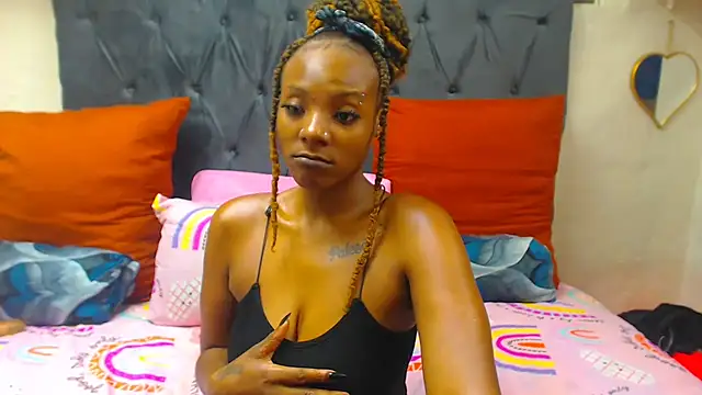 SAVAGExBOO online show from February 2025 01:08:01 AM