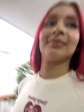 HannaRed  online show from October 2025 06:17:02 PM