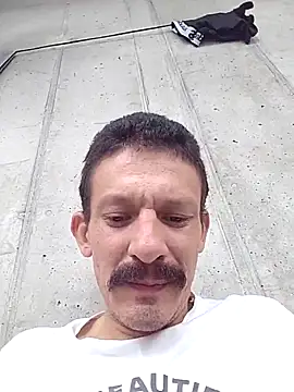 trebollhht online show from December 2025 07:10:01 PM