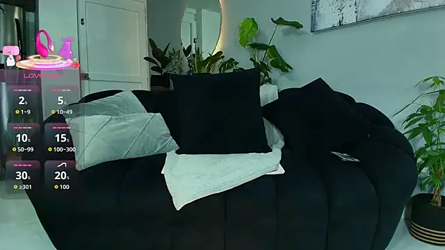 Snapshot of Damon-benet chatting on October 2025 02:11:02 AM Damon-benet online show from October 2025 02:11:02 AM