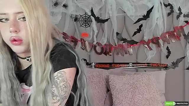 Snapshot of Joy_Barker chatting on November 2025 09:00:02 AM Joy Barker online show from November 2025 09:00:02 AM