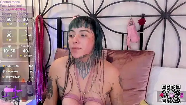 luxifer 666  online show from January 2025 02:01:01 AM