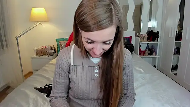 Snapshot of KateRedgar chatting on March 2025 07:06:01 PM KateRedgar online show from March 2025 07:06:01 PM