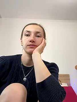 Snapshot of KateRedgar chatting on September 2025 01:05:02 PM KateRedgar online show from September 2025 01:05:02 PM