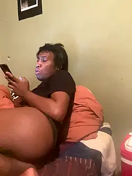 Snapshot of Moorella1 chatting on November 2025 03:56:02 PM Moorella1 online show from November 2025 03:56:02 PM