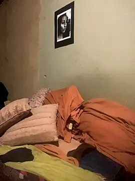 Snapshot of Moorella1 chatting on November 2025 05:35:01 PM Moorella1 online show from November 2025 05:35:01 PM