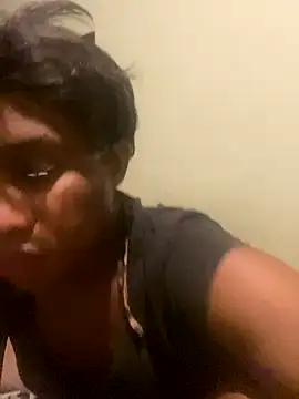 Snapshot of Moorella1 chatting on November 2025 07:25:02 PM Moorella1 online show from November 2025 07:25:02 PM