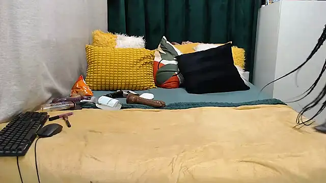 GaggingQueenxx online show from September 2025 03:24:01 PM