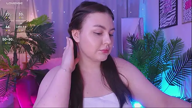 Snapshot of Mia__Peach chatting on March 2025 09:09:02 PM Mia Peach online show from March 2025 09:09:02 PM