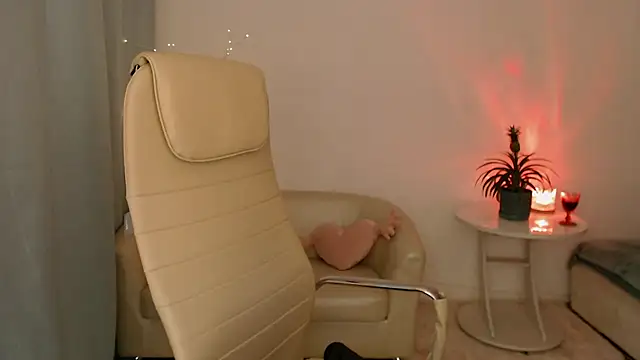 Snapshot of MaryMalory11 chatting on February 2025 02:35:02 PM MaryMalory11 online show from February 2025 02:35:02 PM