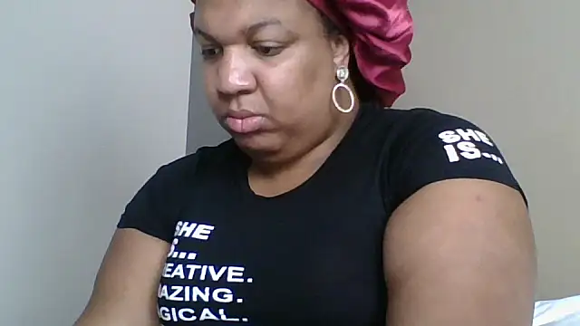 Snapshot of Badgirlbrittt chatting on October 2025 01:45:02 PM Badgirlbrittt online show from October 2025 01:45:02 PM