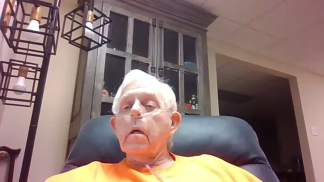 Snapshot of bootlegmanz chatting on January 2026 09:19:01 PM bootlegmanz online show from January 2026 09:19:01 PM