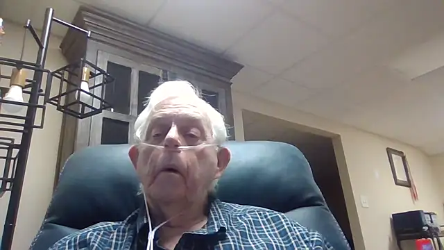 Snapshot of bootlegmanz chatting on February 2026 03:56:02 PM bootlegmanz online show from February 2026 03:56:02 PM