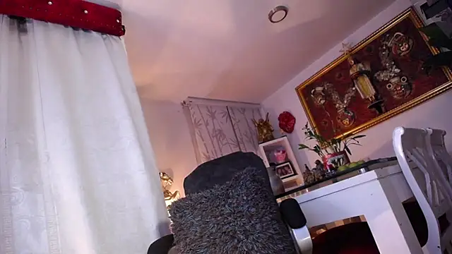 Snapshot of camilasexy111 chatting on February 2025 05:34:01 AM camilasexy111 online show from February 2025 05:34:01 AM