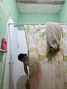 miicheele32 online show from October 2025 06:54:01 AM