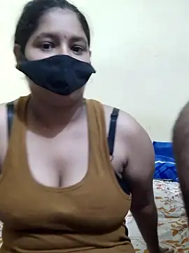 Snapshot of IND_COUPLE1 chatting on August 2026 05:53:01 AM IND COUPLE1 online show from August 2026 05:53:01 AM