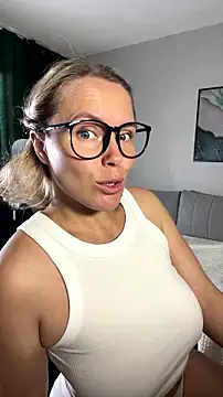 Charming Daphny online show from July 2026 07:32:02 AM