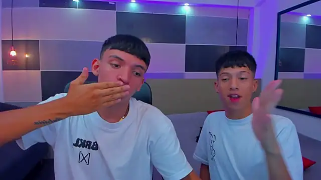 Juan Nd Steven online show from March 2025 04:24:01 AM