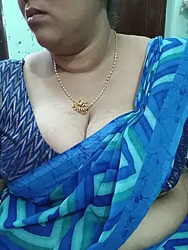 Snapshot of ashikaa_r chatting on June 2026 05:31:02 AM ashikaa r online show from June 2026 05:31:02 AM