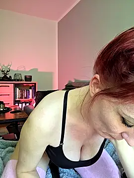 Nicky-Blue online show from May 2026 02:35:01 PM