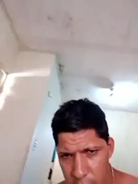 Snapshot of Alonsomadeira chatting on May 2026 03:31:01 PM Alonsomadeira online show from May 2026 03:31:01 PM