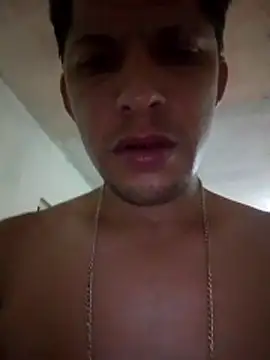 Snapshot of Alonsomadeira chatting on May 2026 11:19:01 AM Alonsomadeira online show from May 2026 11:19:01 AM