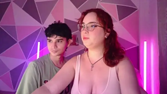 Snapshot of AndrewAnndCherry chatting on November 2025 10:36:02 PM AndrewAnndCherry online show from November 2025 10:36:02 PM