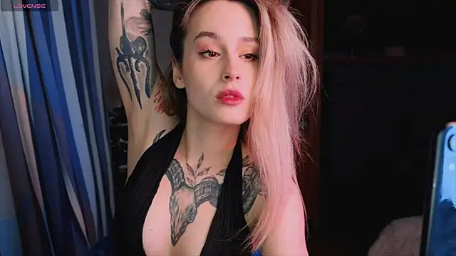 Snapshot of aviva_faith chatting on November 2025 05:22:01 PM aviva faith online show from November 2025 05:22:01 PM