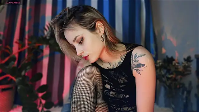 Snapshot of aviva_faith chatting on November 2025 04:20:02 PM aviva faith online show from November 2025 04:20:02 PM