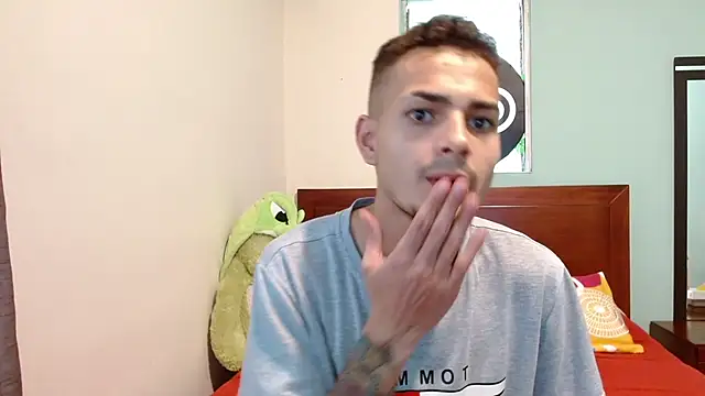 Snapshot of Jeffstyle18 chatting on October 2025 08:17:02 PM Jeffstyle18 online show from October 2025 08:17:02 PM