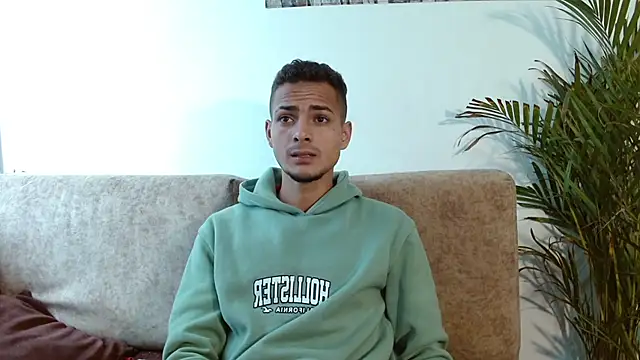 Snapshot of Jeffstyle18 chatting on October 2025 07:47:01 PM Jeffstyle18 online show from October 2025 07:47:01 PM