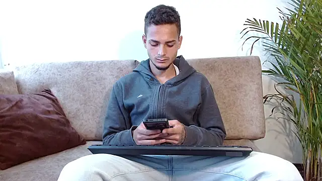 Snapshot of Jeffstyle18 chatting on October 2025 07:03:01 PM Jeffstyle18 online show from October 2025 07:03:01 PM