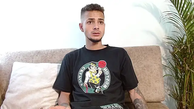 Snapshot of Jeffstyle18 chatting on October 2025 09:31:01 PM Jeffstyle18 online show from October 2025 09:31:01 PM