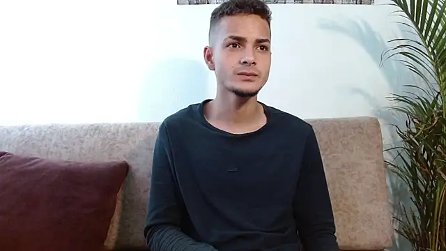 Snapshot of Jeffstyle18 chatting on October 2025 02:43:02 PM Jeffstyle18 online show from October 2025 02:43:02 PM