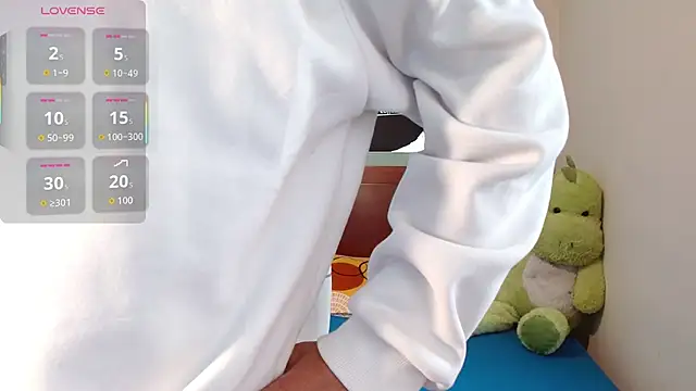 Snapshot of Jeffstyle18 chatting on October 2025 02:40:02 PM Jeffstyle18 online show from October 2025 02:40:02 PM