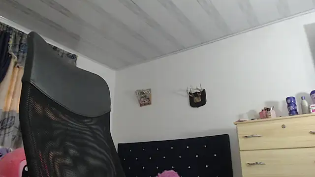 sweet cutetras22 online show from February 2025 11:43:02 AM