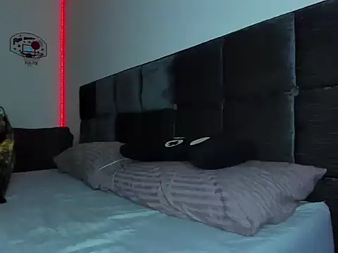 Snapshot of Alexander_Martines chatting on November 2025 11:43:02 PM Alexander Martines online show from November 2025 11:43:02 PM