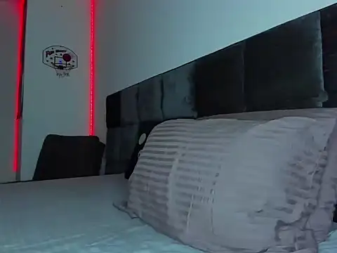 Snapshot of Alexander_Martines chatting on November 2025 12:54:02 AM Alexander Martines online show from November 2025 12:54:02 AM