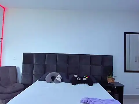 Snapshot of Alexander_Martines chatting on November 2025 09:16:01 PM Alexander Martines online show from November 2025 09:16:01 PM