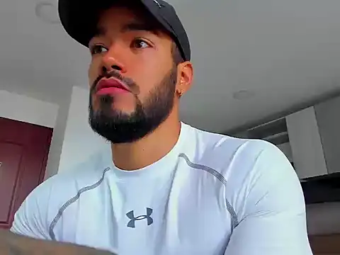 Snapshot of Alexander_Martines chatting on December 2025 08:15:01 PM Alexander Martines online show from December 2025 08:15:01 PM