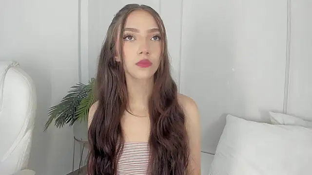 Mariapettit online show from February 2025 12:21:02 PM