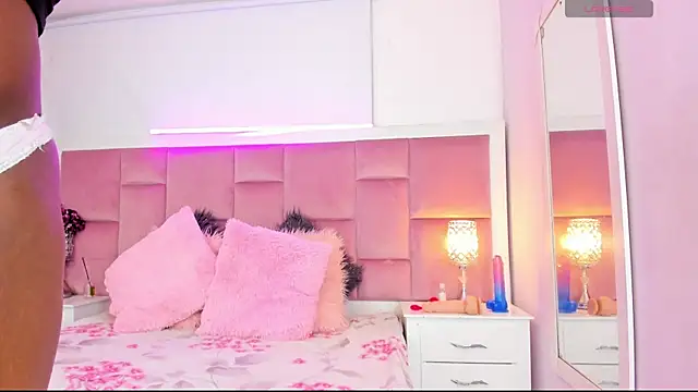 DaphneLloyd online show from December 2024 07:33:01 PM