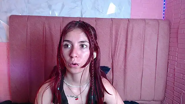 mildre303av online show from November 2025 10:37:02 PM