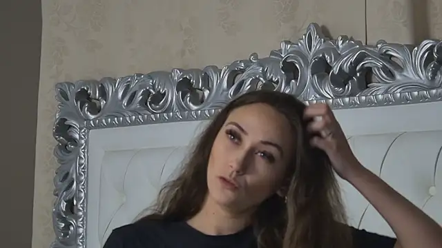 AliceMunro online show from September 2025 07:17:01 PM