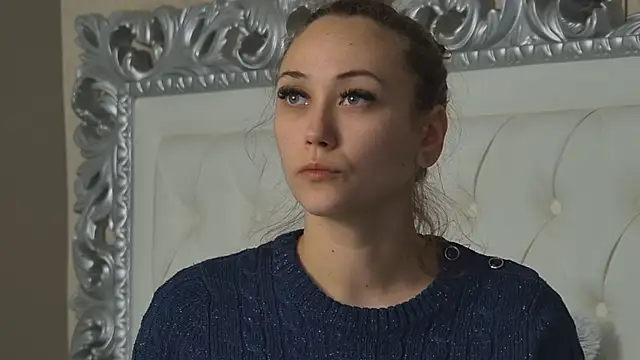 AliceMunro online show from October 2025 08:32:01 PM