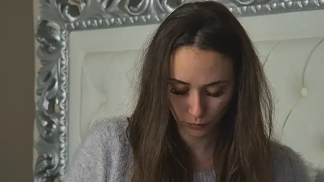 AliceMunro online show from April 2026 07:40:02 PM