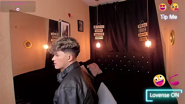 Snapshot of ANDRIUS_24 chatting on March 2025 02:34:02 PM ANDRIUS 24 online show from March 2025 02:34:02 PM