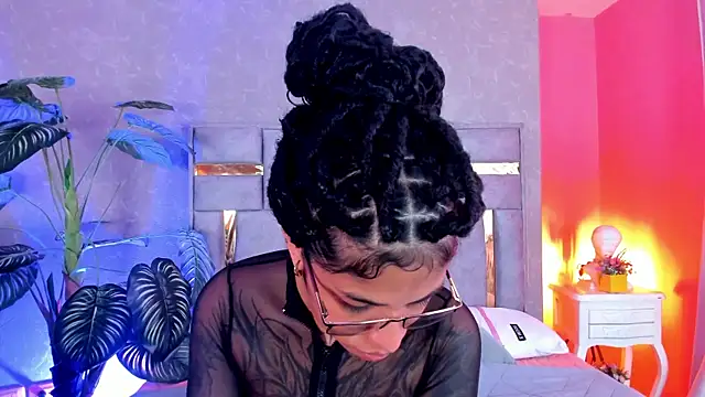 Snapshot of JuliaRose_ks chatting on November 2025 12:37:02 PM JuliaRose ks online show from November 2025 12:37:02 PM